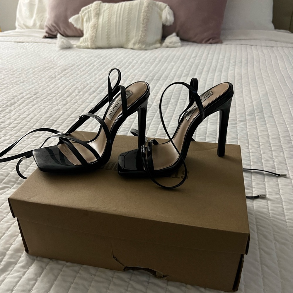 Steve Madden uplift heels worn ONCE